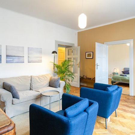 Vintage Charm,3 Bedrooms,Old Town クラクフ エクステリア 写真