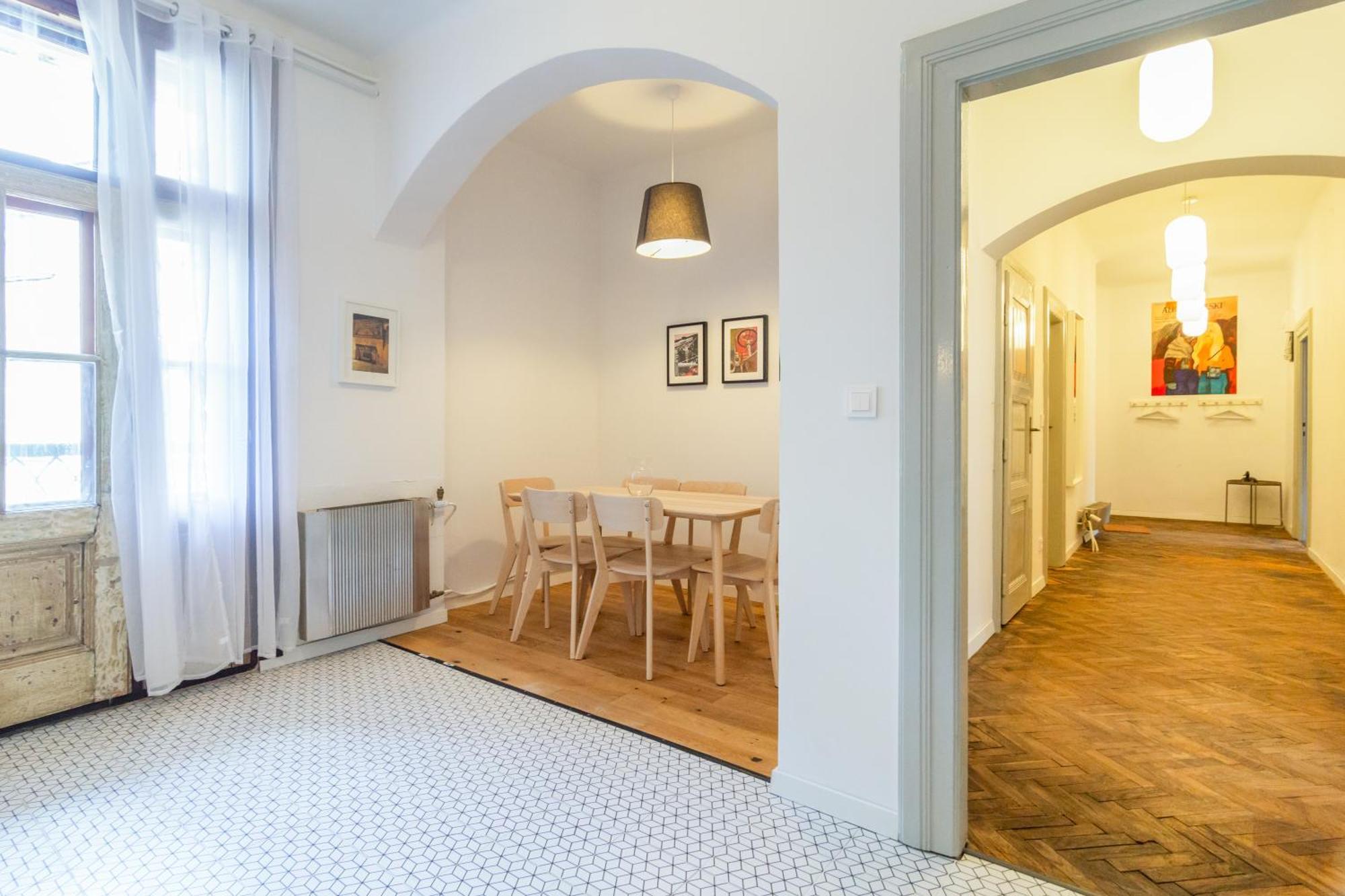 Vintage Charm,3 Bedrooms,Old Town クラクフ エクステリア 写真